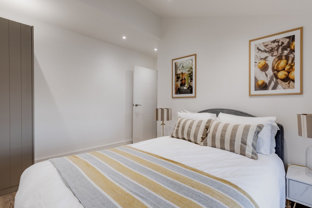 Images for 196 Sussex Gardens, London, W2 EAID:2927346050 BID: