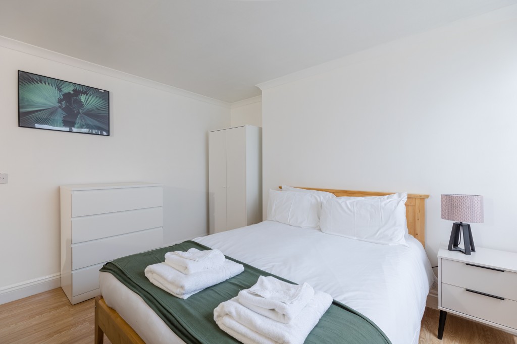 Images for Sussex Gardens, London, W2 EAID:2927346050 BID: