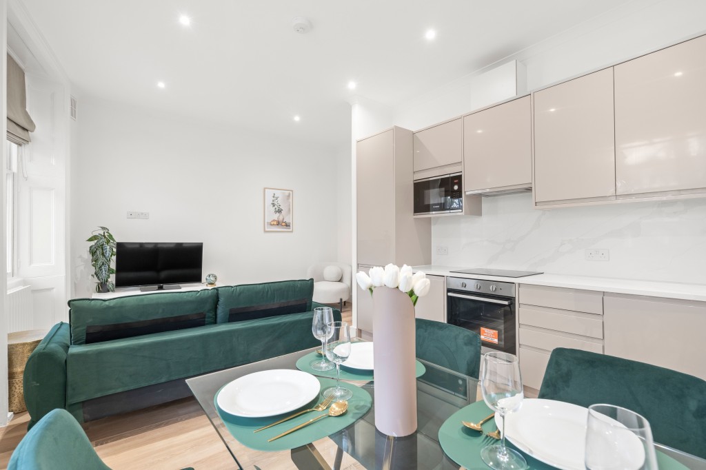 Images for Sussex Gardens, London, W2 EAID:2927346050 BID: