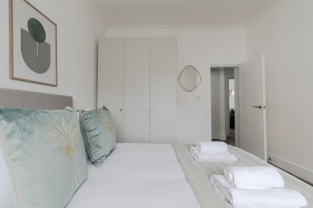 Images for Sussex Gardens, London, W2 EAID:2927346050 BID: